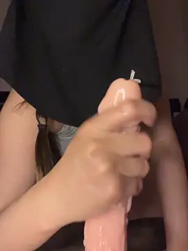 Snapshot of Jumanaa chatting on April 2026 08:58:02 PM Jumanaa online show from April 2026 08:58:02 PM