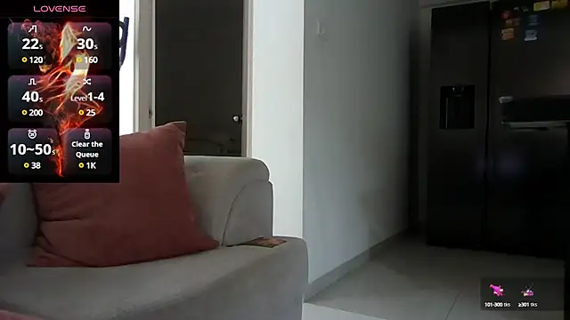 Snapshot of saramartinez1000 chatting on January 2025 07:32:02 PM saramartinez1000 online show from January 2025 07:32:02 PM