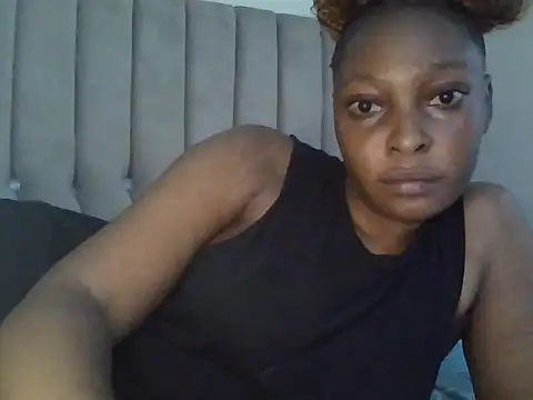 Midnight Clique  online show from November 2025 02:02:01 PM