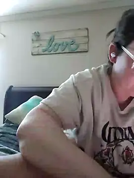 Snapshot of velvetta_ chatting on February 2025 08:53:01 PM velvetta  online show from February 2025 08:53:01 PM