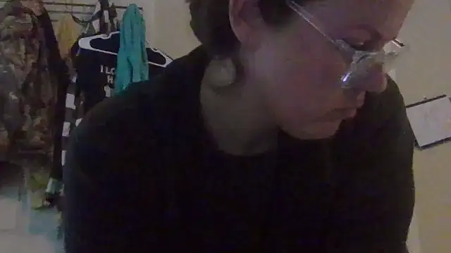 Snapshot of velvetta_ chatting on March 2025 05:29:02 PM velvetta  online show from March 2025 05:29:02 PM
