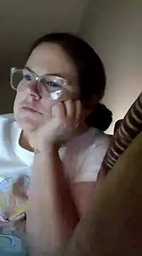 Snapshot of velvetta_ chatting on March 2025 06:39:02 AM velvetta  online show from March 2025 06:39:02 AM