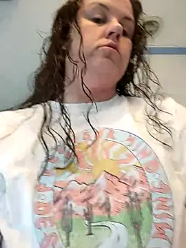 Snapshot of velvetta_ chatting on March 2025 06:43:01 PM velvetta  online show from March 2025 06:43:01 PM