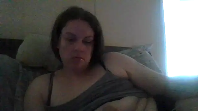 Snapshot of velvetta_ chatting on September 2025 02:31:02 PM velvetta  online show from September 2025 02:31:02 PM