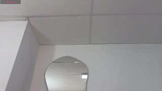 Snapshot of Tiphani_walker_ chatting on March 2026 11:27:02 AM Tiphani walker online show from March 2026 11:27:02 AM