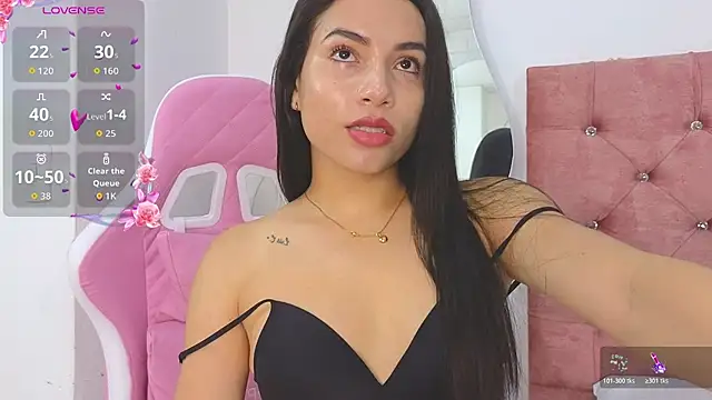 Snapshot of Tiphani_walker_ chatting on March 2026 11:27:01 AM Tiphani walker online show from March 2026 11:27:01 AM