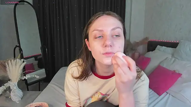 Snapshot of Kvetachka chatting on March 2025 01:45:01 AM Kvetachka online show from March 2025 01:45:01 AM