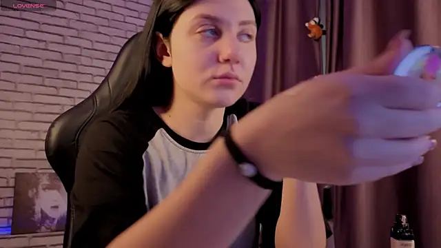 Snapshot of Kvetachka chatting on September 2025 12:35:01 AM Kvetachka online show from September 2025 12:35:01 AM