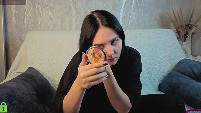 Snapshot of Kvetachka chatting on October 2025 01:14:01 AM Kvetachka online show from October 2025 01:14:01 AM