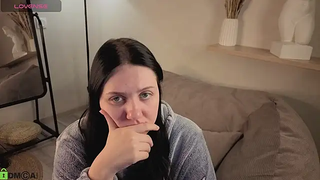 Snapshot of Kvetachka chatting on November 2025 01:49:01 AM Kvetachka online show from November 2025 01:49:01 AM