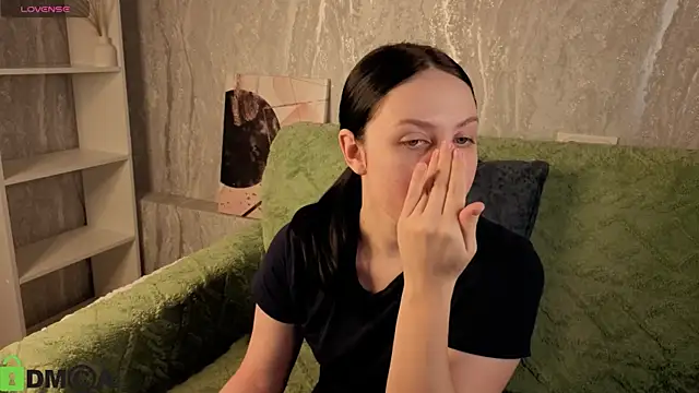 Snapshot of Kvetachka chatting on November 2025 01:42:01 AM Kvetachka online show from November 2025 01:42:01 AM