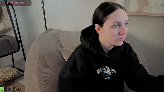 Snapshot of Kvetachka chatting on December 2025 12:51:01 AM Kvetachka online show from December 2025 12:51:01 AM