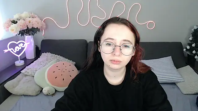 Mini Diva online show from January 2026 09:35:01 AM