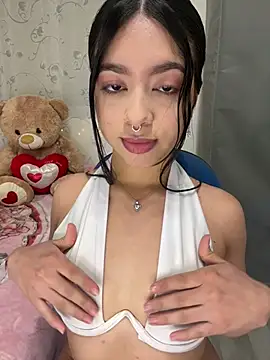 AliceJovovich online show from January 2025 10:54:01 AM