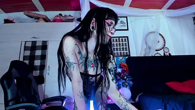 Snapshot of bathory_vamps chatting on April 2026 07:51:02 PM bathory vamps online show from April 2026 07:51:02 PM