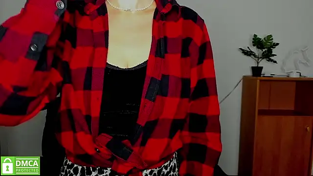 annakillianox online show from October 2025 05:25:01 AM