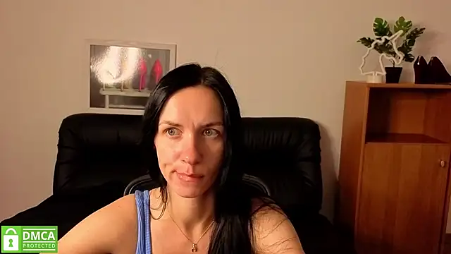 Snapshot of annakillianox chatting on July 2026 05:32:01 AM annakillianox online show from July 2026 05:32:01 AM