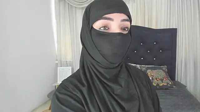 Uzra hayed online show from March 2026 07:54:02 PM