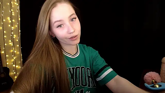 Snapshot of SindiWatsoon chatting on December 2025 02:12:02 PM SindiWatsoon online show from December 2025 02:12:02 PM