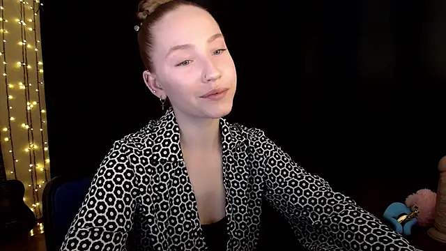 Snapshot of SindiWatsoon chatting on February 2026 01:48:02 PM SindiWatsoon online show from February 2026 01:48:02 PM