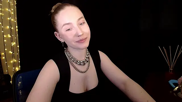 Snapshot of SindiWatsoon chatting on March 2026 07:24:02 PM SindiWatsoon online show from March 2026 07:24:02 PM