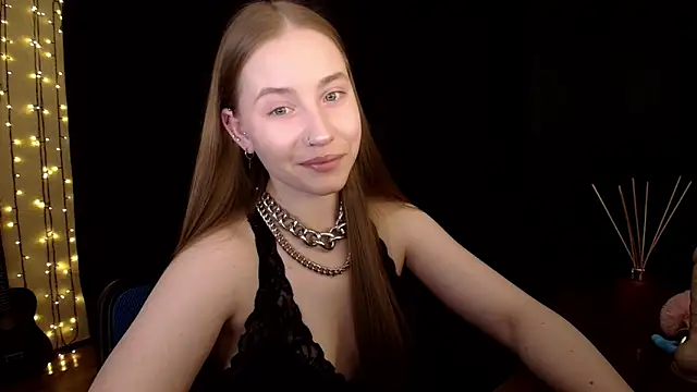 Snapshot of SindiWatsoon chatting on March 2026 06:30:01 PM SindiWatsoon online show from March 2026 06:30:01 PM