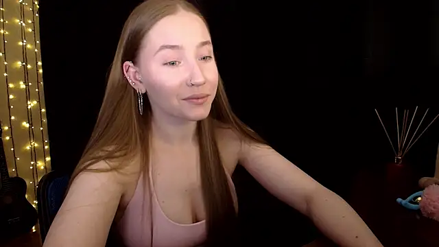 Snapshot of SindiWatsoon chatting on April 2026 03:19:02 PM SindiWatsoon online show from April 2026 03:19:02 PM