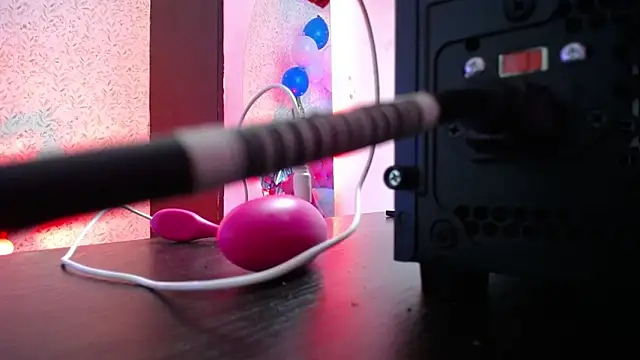 luly pink online show from October 2025 03:47:02 AM