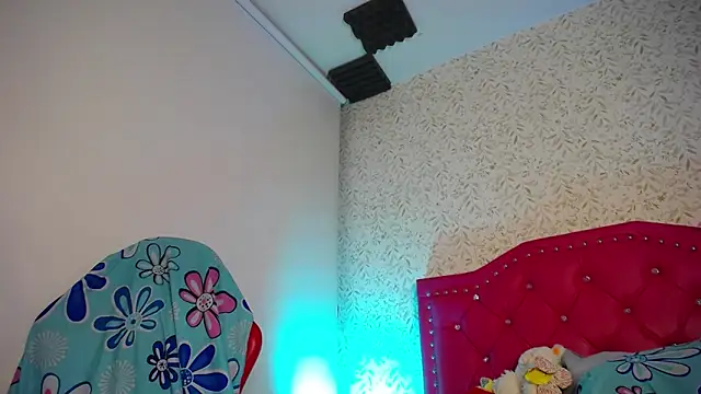 luly pink online show from April 2026 04:08:02 AM