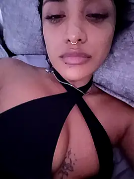 Snapshot of VictoireFeller chatting on October 2025 03:15:01 AM VictoireFeller online show from October 2025 03:15:01 AM