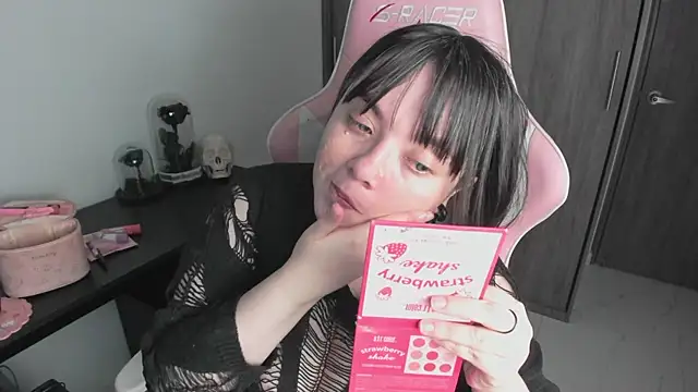 Snapshot of _hikaru_arimura chatting on April 2026 01:58:01 AM hikaru arimura online show from April 2026 01:58:01 AM