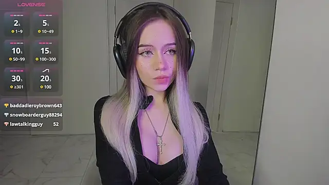 KellyBarton online show from March 2025 10:58:02 PM