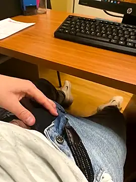 onbifeet online show from March 2025 05:46:01 PM