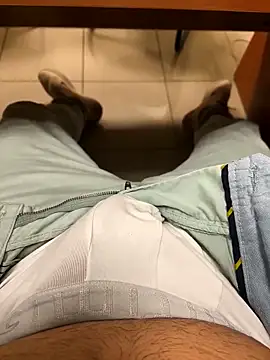 onbifeet online show from October 2025 05:10:02 PM