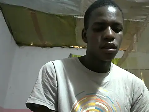 Bigras0011 online show from September 2025 05:11:02 AM