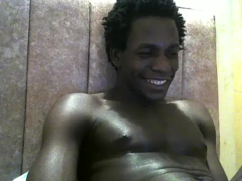 Snapshot of Bigras0011 chatting on June 2026 05:59:02 PM Bigras0011 online show from June 2026 05:59:02 PM