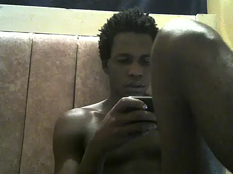 Snapshot of Bigras0011 chatting on July 2026 09:57:01 AM Bigras0011 online show from July 2026 09:57:01 AM