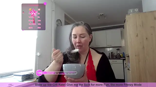 MilfGina online show from November 2025 08:47:01 AM