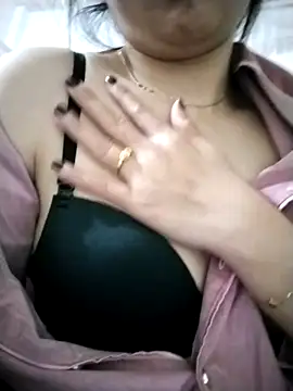 Snapshot of Lady-big91 chatting on March 2025 01:58:01 AM Lady-big91 online show from March 2025 01:58:01 AM