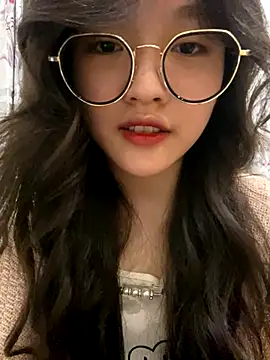 Krixxi22 online show from December 2024 05:37:01 PM