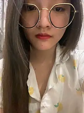 Krixxi22 online show from March 2025 03:24:02 PM