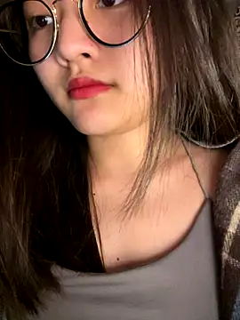 Krixxi22 online show from September 2025 02:51:01 PM