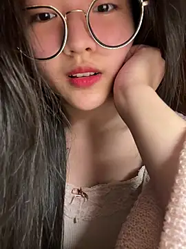 Krixxi22 online show from February 2026 02:29:02 PM