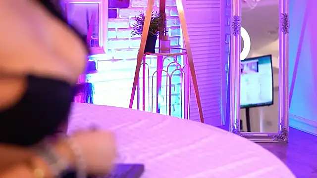 Snapshot of LoretteVega chatting on February 2025 11:01:02 AM LoretteVega online show from February 2025 11:01:02 AM