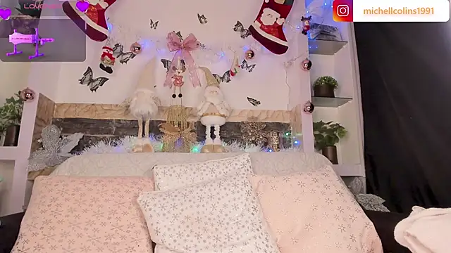 miicheell colins31 online show from December 2024 08:06:02 PM