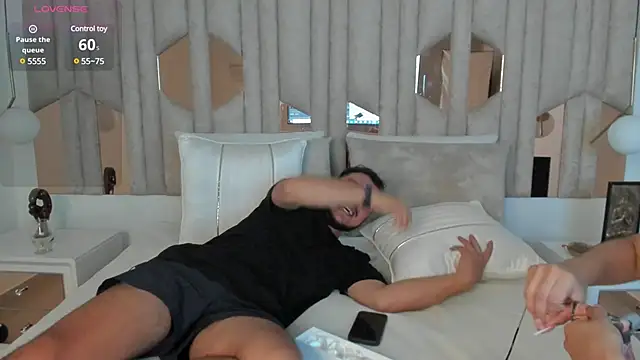 Snapshot of 1m_valery chatting on February 2025 04:25:01 PM 1m valery online show from February 2025 04:25:01 PM