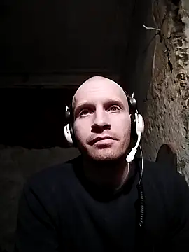 Snapshot of GoodSeksLove chatting on March 2025 06:43:02 PM GoodSeksLove online show from March 2025 06:43:02 PM