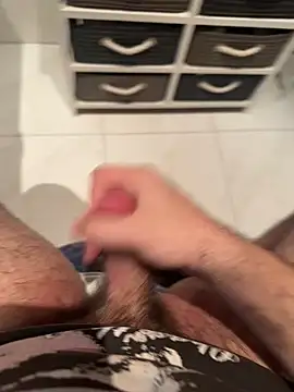 Deralboaus01 online show from March 2026 03:40:01 PM