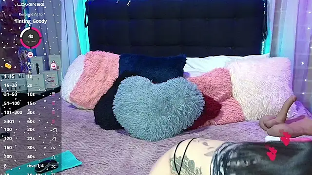 Snapshot of Hanna_horny_ chatting on November 2025 10:03:02 PM Hanna horny online show from November 2025 10:03:02 PM