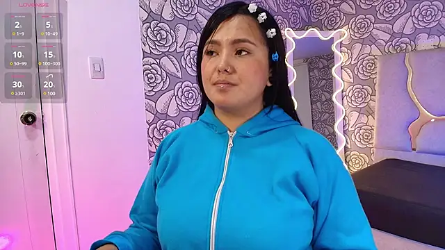 Snapshot of Mellani_tay chatting on February 2025 06:14:02 AM Mellani tay online show from February 2025 06:14:02 AM